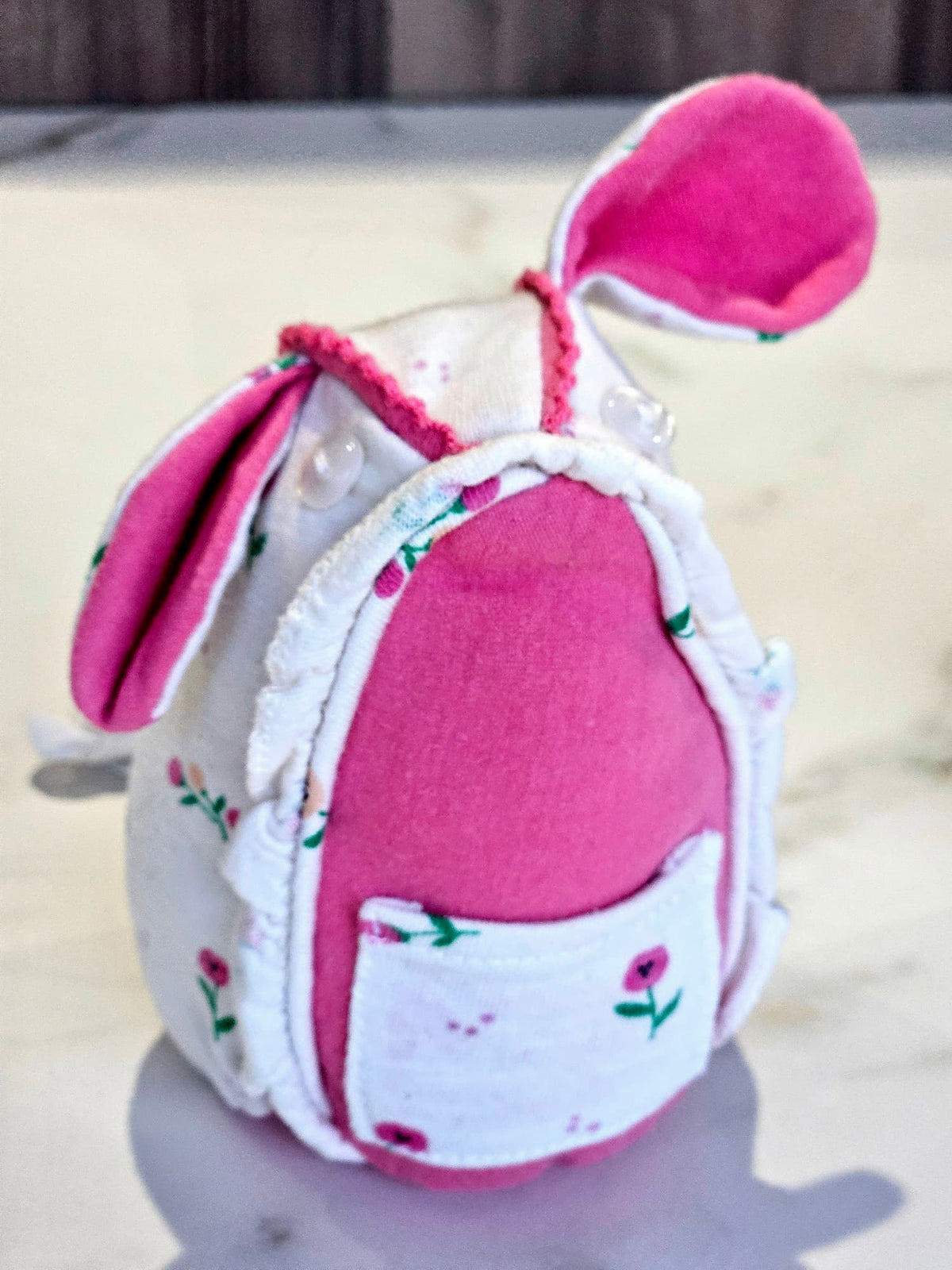 Fée des dents à partir des vêtements de bébé et enfant. Création pour les dents de lait et la récompense.