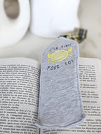 Marque page personnalisé confectionné à partir des vêtements de vos bébés et enfant