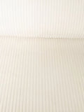 Tissu côtelé doux minky de couleur écru. Certifié Oeko Tex Standard. Tissu rayé en 100% polyester.